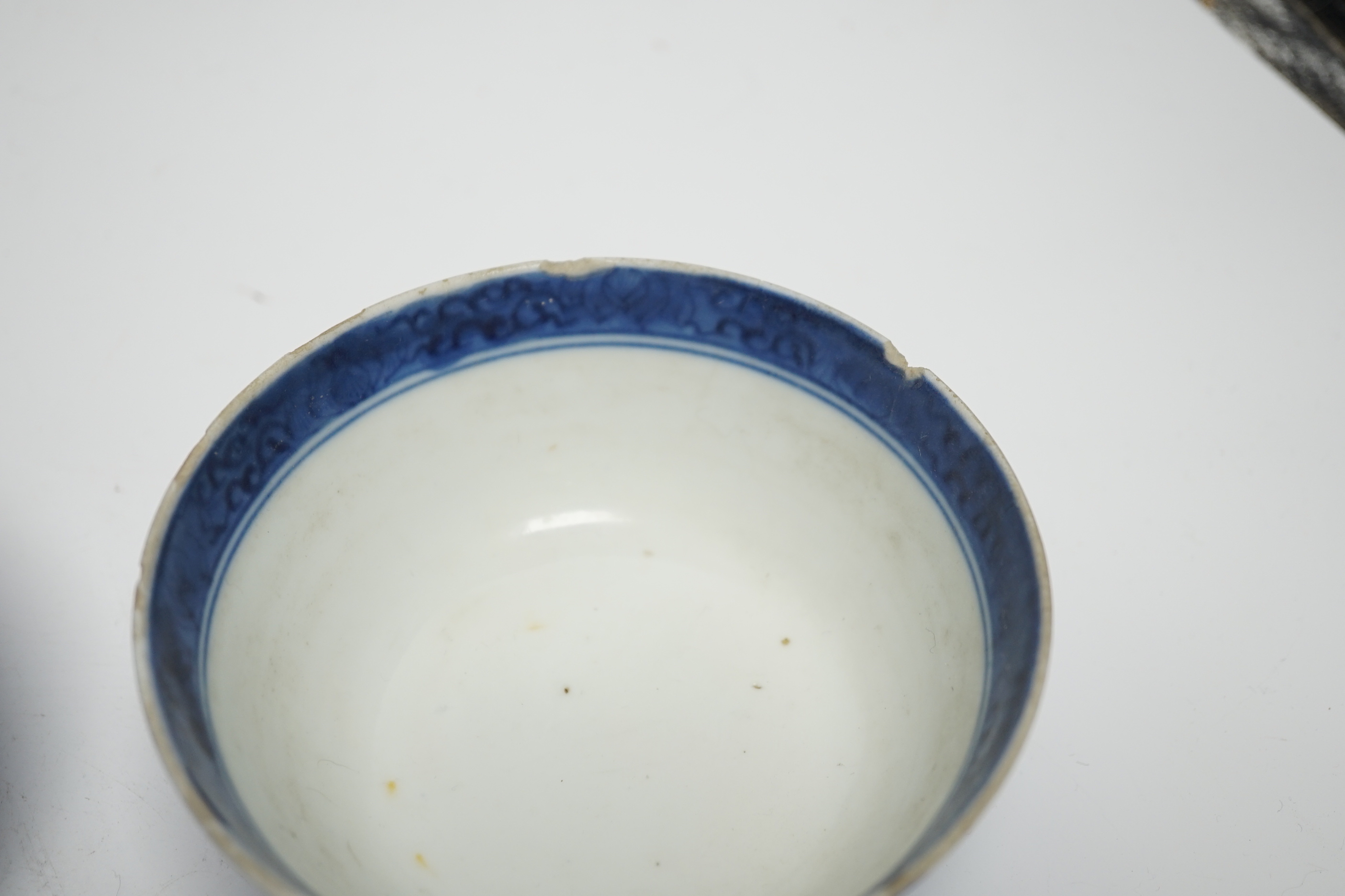 A group of Chinese blue and white tea bowls etc, 19th century and later (12)